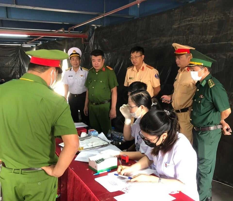 kiểm tra ma tuý.jpg