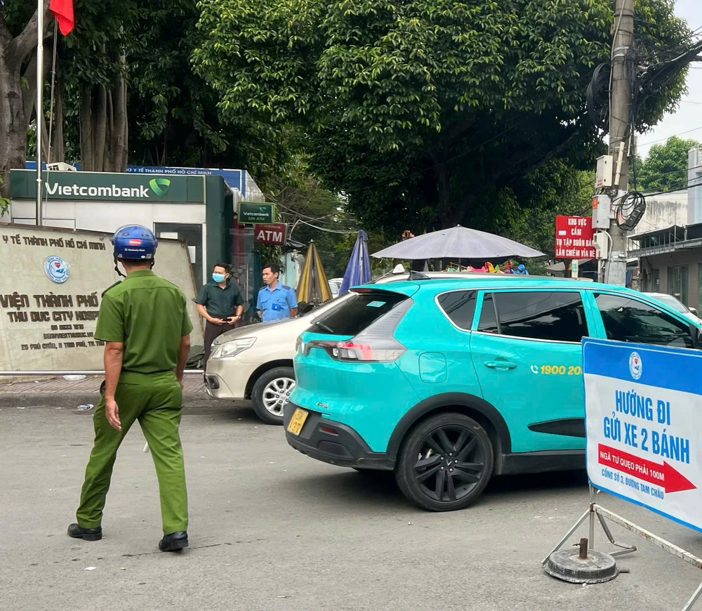 Chuyển CQCS điều tra vụ ô tô công nghệ bị vay đánh trước Bệnh viện TP Thủ Đức