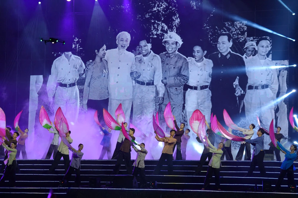 Hẹn ước Bắc - Nam - Hẹn ước cho tương lai của dân tộc Việt Nam anh hùng-13.jpg