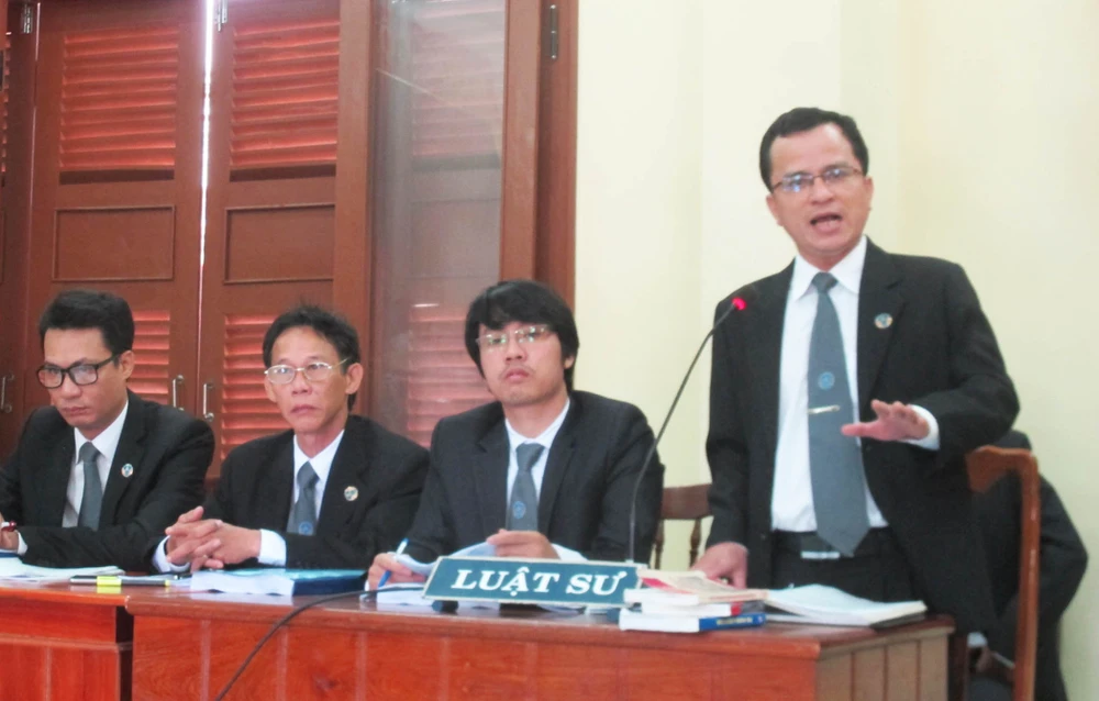 Lại hoãn xử phúc thẩm vụ công an đánh chết nghi can ở Phú Yên ảnh 3