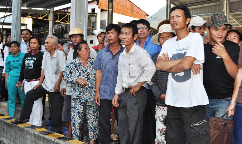 Nghi tàu nước ngoài cố tình tông chìm tàu cá Việt Nam ở Hoàng Sa ảnh 4