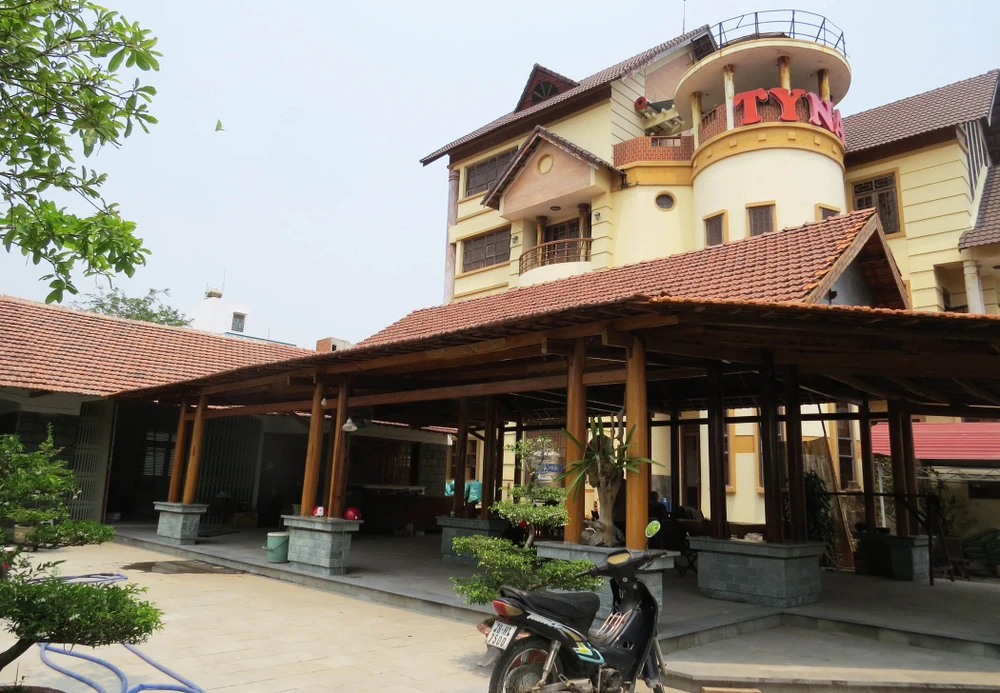 Cho hai chủ nhà hàng xây dựng không phép tự tháo dỡ ảnh 3 Cho hai chủ nhà hàng xây dựng không phép tự tháo dỡ ảnh 3