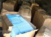 Khởi tố bị can buôn lậu hơn 186.000 khẩu trang y tế