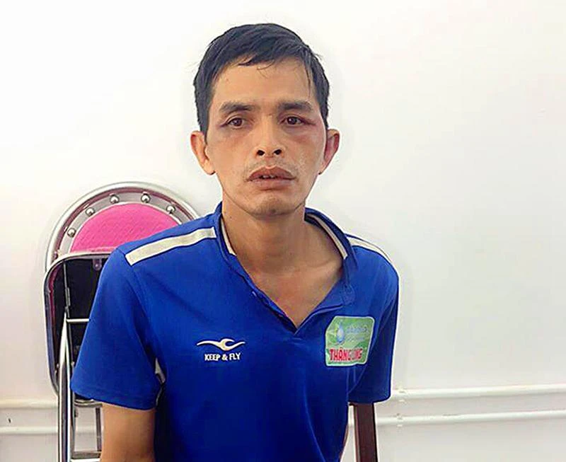 Phạm Minh Tuấn sau khi bị bắt giữ. Ảnh: CA