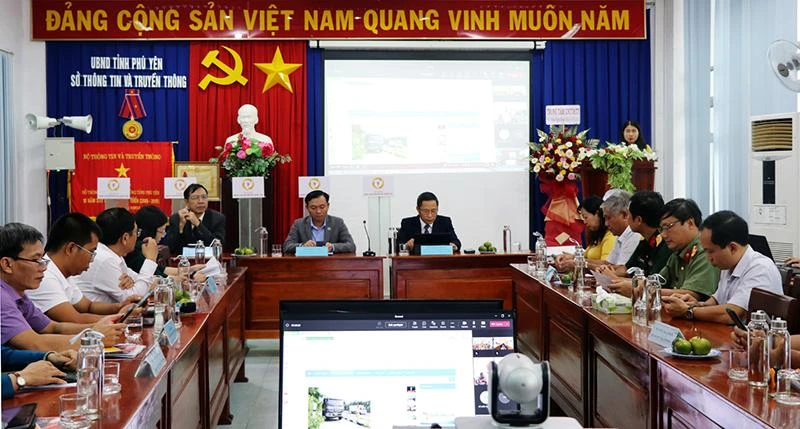 Công bố ngày Chuyển đổi số quốc gia- Phú Yên 2022. Ảnh: VŨ XUÂN