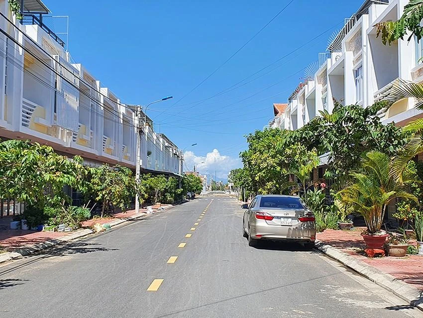 Một khu nhà ở xã hội ở Phú Yên. Ảnh: TẤN LỘC