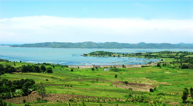 Một góc thắng cảnh đầm Ô Loan. Ảnh: CTV