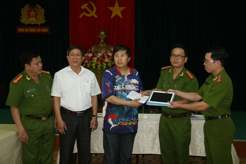 Đà Nẵng: Bắt nhóm trộm tài sản du khách Trung Quốc ảnh 1