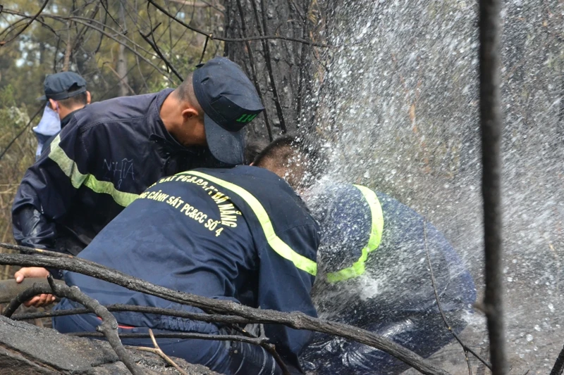 Ống dẫn nước kéo quá xa gặp sự cố.