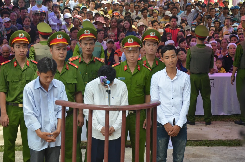 Tử hình cậu họ yêu đơn phương, đâm chết cháu gái ảnh 2 Tử hình cậu họ yêu đơn phương, đâm chết cháu gái ảnh 2