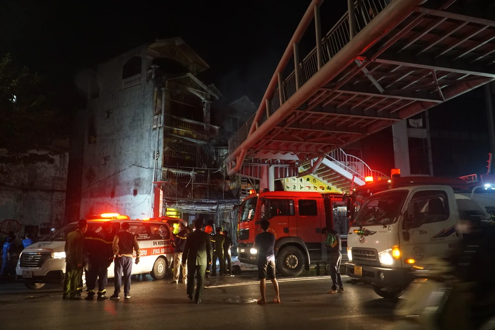 Nhân chứng kể lại vụ phóng hỏa quán cà phê khiến 11 người tử vong ở Hà Nội