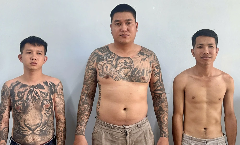 Đồng Nai: Tạm giữ hình sự 3 người chặn ô tô, xô xát khiến bé 2 tuổi bị thương