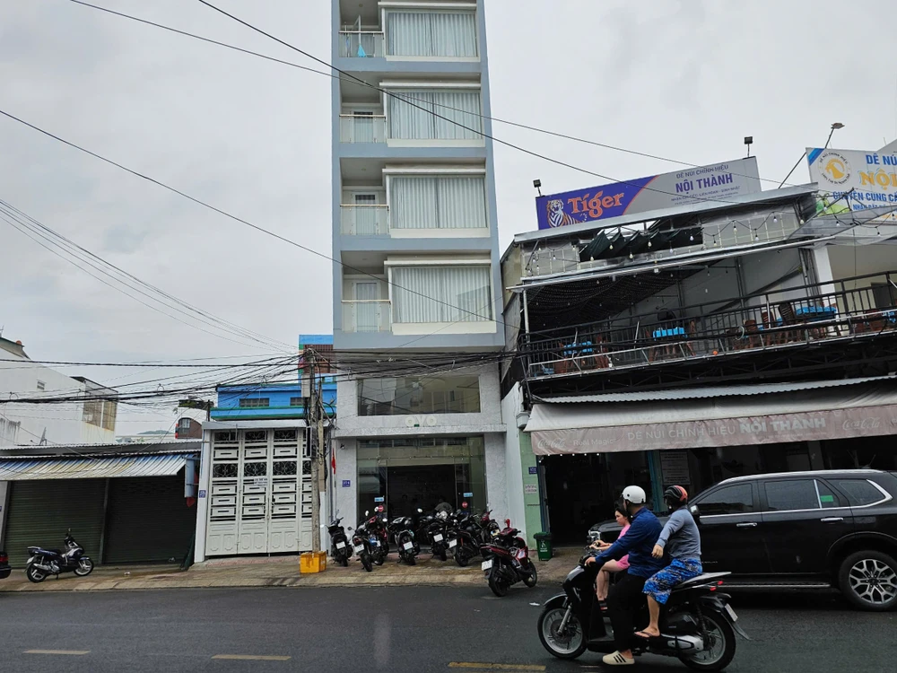 Điều tra vụ 3 người tử vong trong khách sạn ở Nha Trang