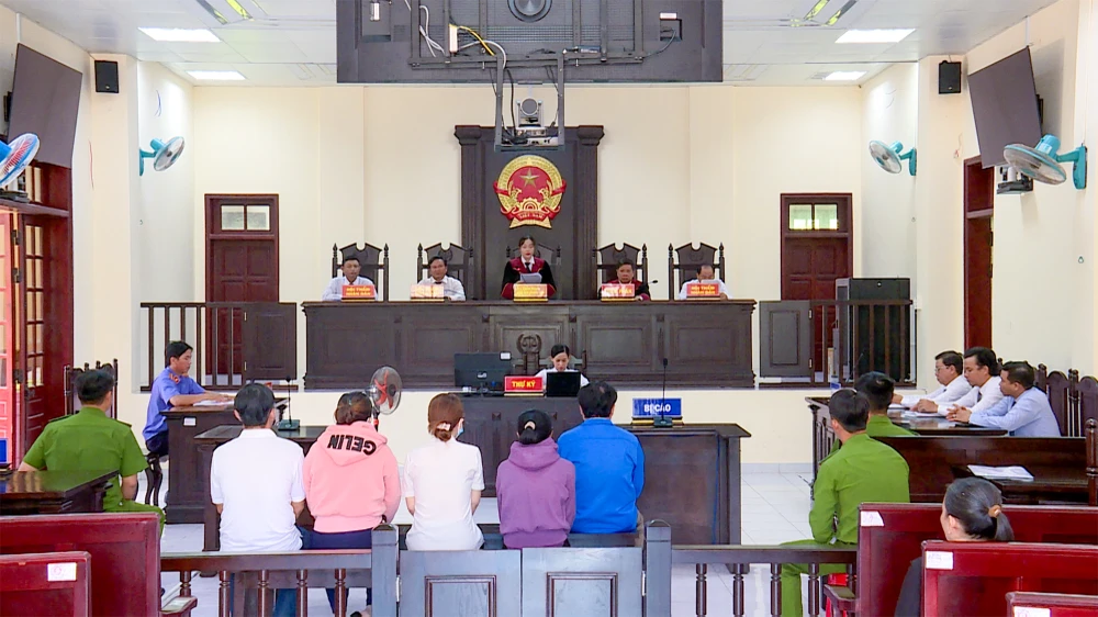 Đây là vụ án kéo dài hàng chục năm nay với nhiều lần tòa cấp phúc thẩm tuyên hủy bản án sơ thẩm, giao hồ sơ cho Cơ quan ANĐT Công an tỉnh Hậu Giang điều tra lại. Ảnh: CHÂU THÀNH