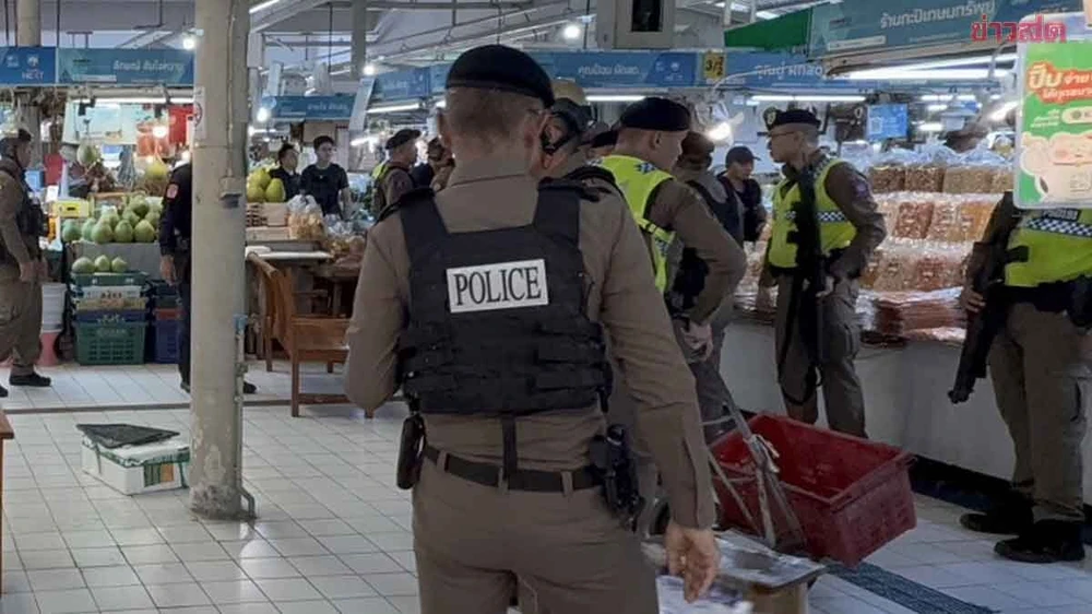 Xả súng hàng loạt gần chợ ẩm thực ở Bangkok, 6 người thiệt mạng