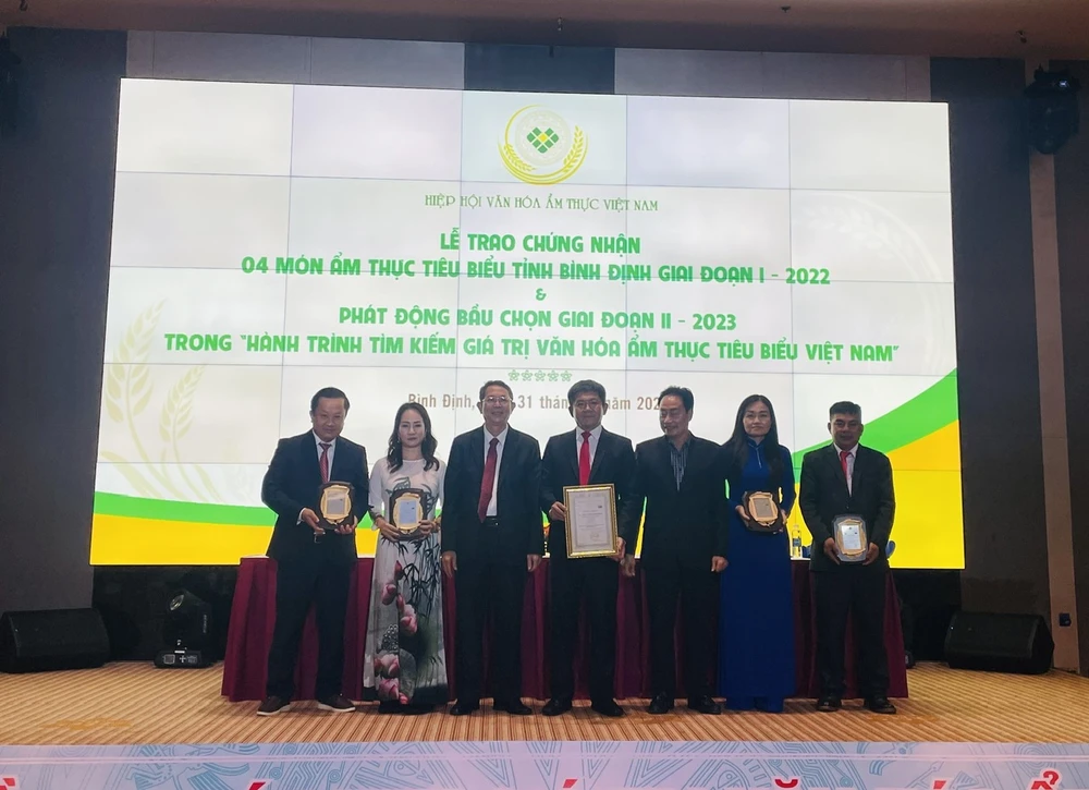ra-mat-hiep-hoi-van-hoa-am-thuc-tinh-binh-dinh (3).jpg