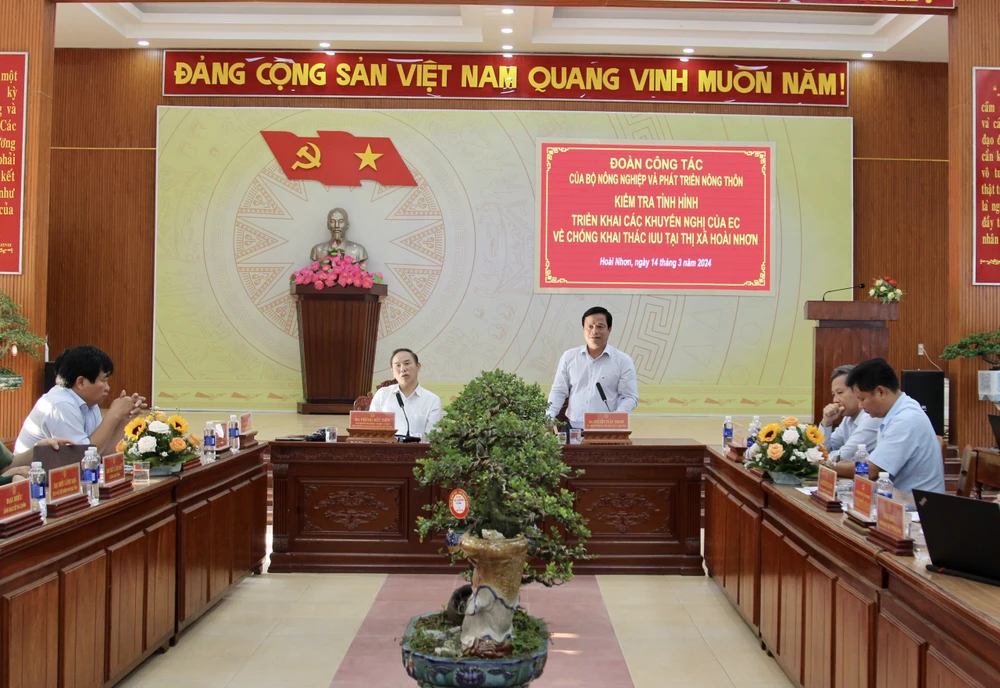 thẻ vàng