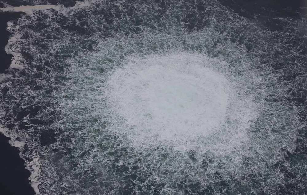 Rò rỉ đường ống Nord Stream 2. Ảnh: REUTERS Rò rỉ đường ống Nord Stream 2. Ảnh: REUTERS