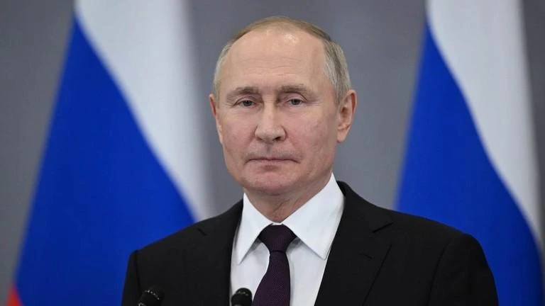 Tổng thống Nga Vladimir Putin tại một cuộc họp báo ở thủ đô Astana (Kazakhstan). Ảnh: SPUTNIK