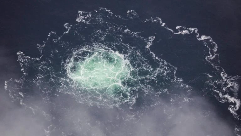 Rò rỉ tại đường ống Nord Stream ở Biển Baltic. Ảnh: AFP