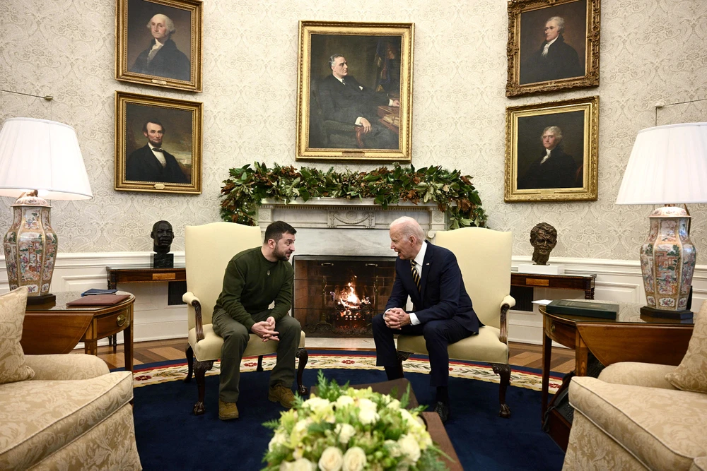 Sau họp báo, hai nhà lãnh đạo hội đàm tại Phòng Bầu dục của Nhà Trắng. Ảnh: AFP