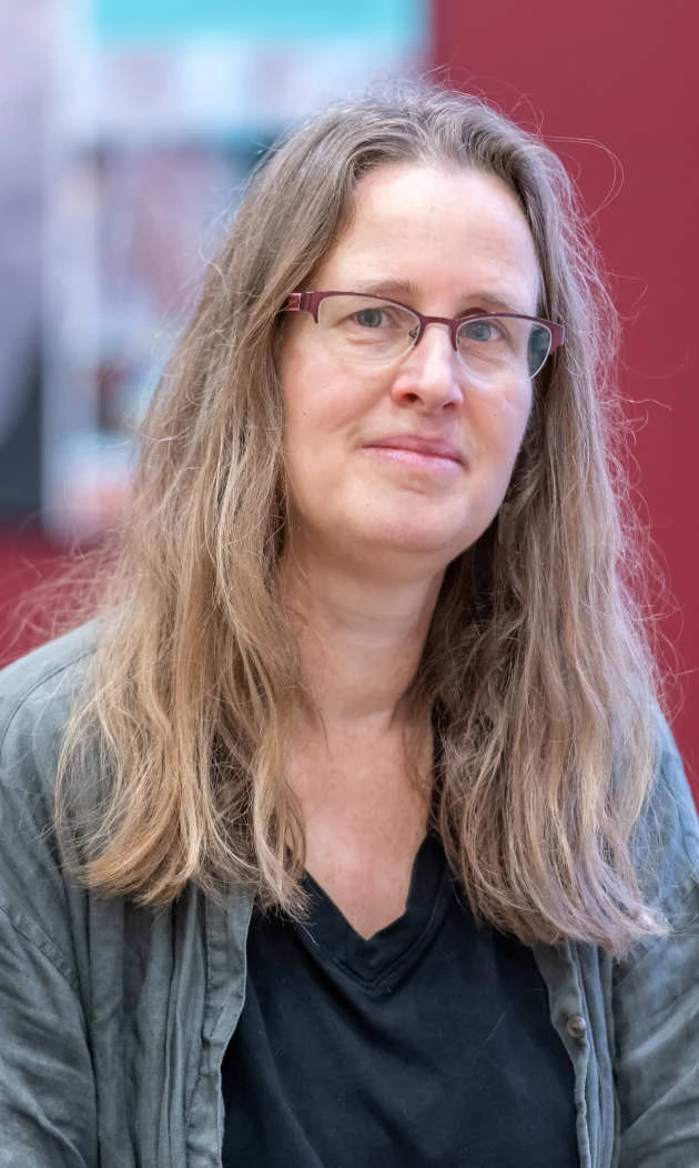 Bà Saskia Goes - giáo sư Địa vật lý tại Đại học Hoàng gia London (Anh). Ảnh: ĐẠI HỌC HOÀNG GIA LONDON