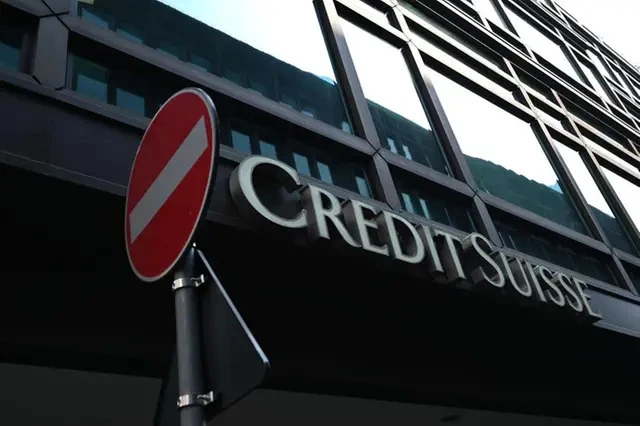 Chi nhánh của ngân hàng Credit Suisse ở trung tâm thành phố Milan (Ý). Ảnh: AFP