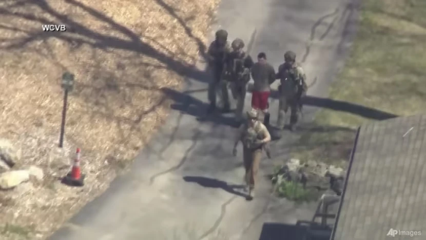 Nghi phạm Jack Teixeira bị bắt giữ tại Dighton, Massachusetts. Ảnh: AP