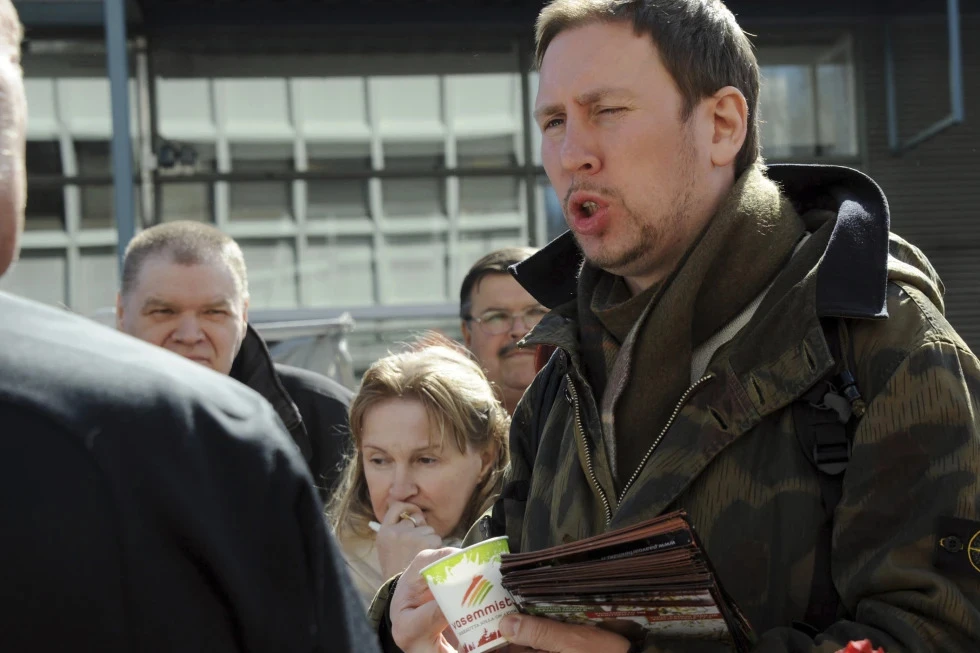 Ông Paavo Arhinmäki (ngoài cùng bên phải). Ảnh: AP