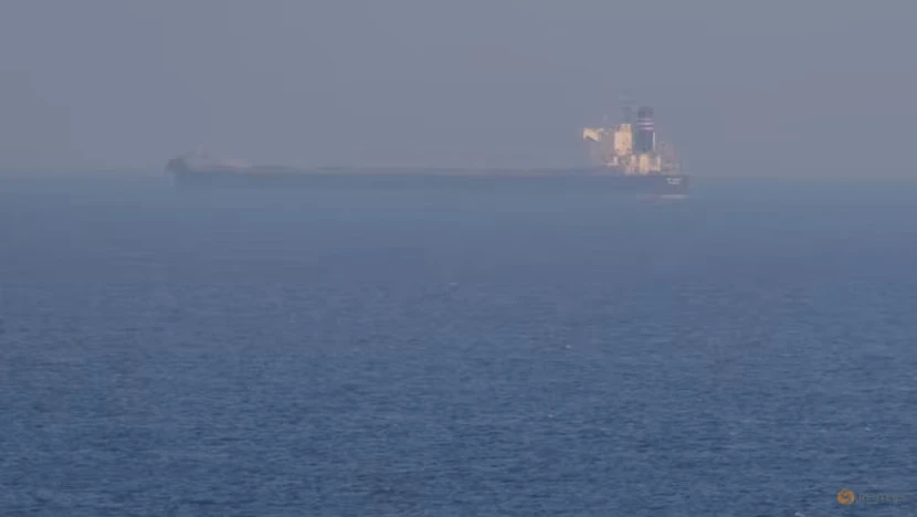 Một tàu chở ngũ cốc của Ukraine tại Biển Đen. Ảnh: REUTERS