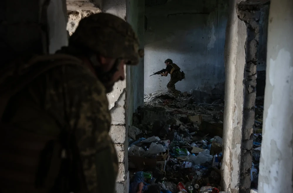 Thủy quân lục chiến Ukraine diễn tập ở TP Vuhledar (tỉnh Donetsk). Ảnh: THE NEW YORK TIMES