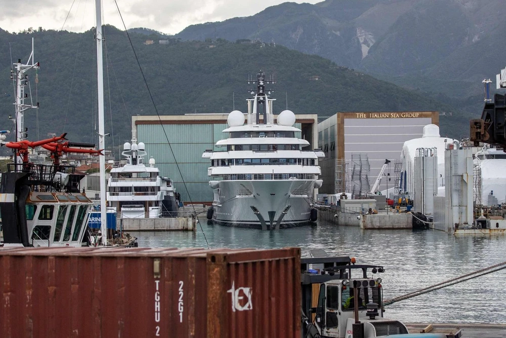 Nhiều nước đau đầu vì tịch thu du thuyền của tài phiệt Nga