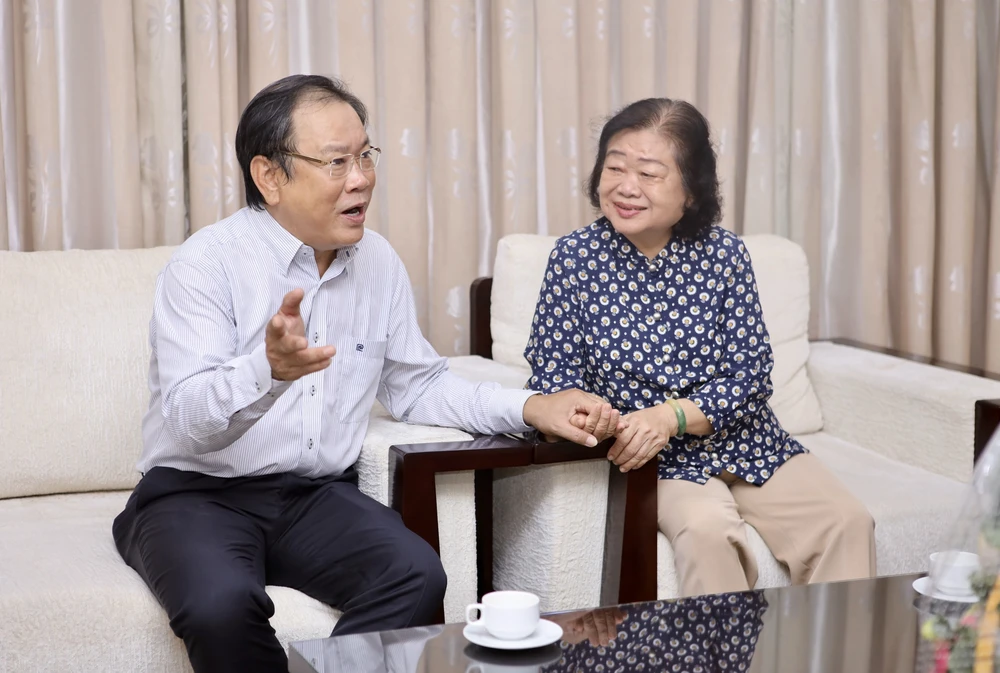 Chùm ảnh: Nhiều cơ quan, đơn vị thăm, chúc mừng báo Pháp Luật TP.HCM nhân ngày 21-6