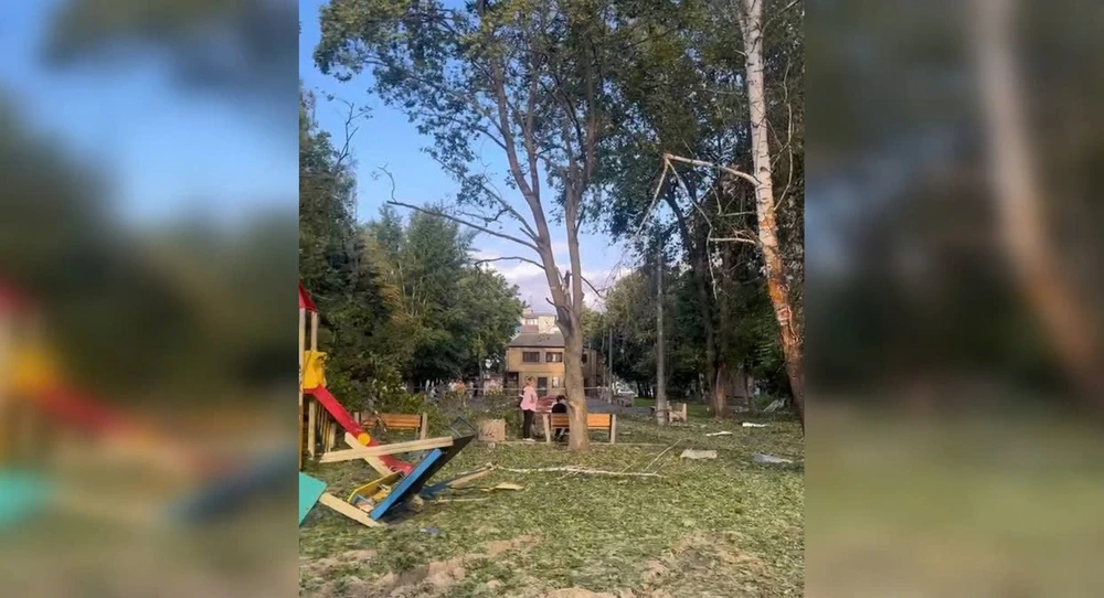 Chung cư ở Kusrk trúng tên lửa-1.jpg