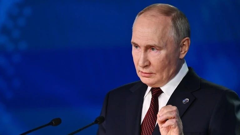 Ông Putin công bố kế hoạch sản xuất hàng loạt tên lửa siêu thanh Oreshnik