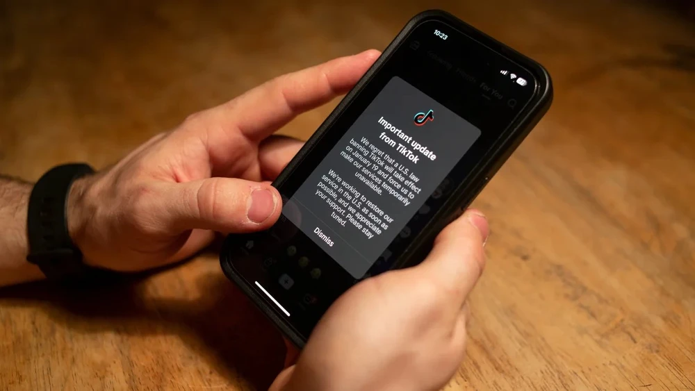 TikTok ngừng hoạt động tại Mỹ, vài giờ trước khi lệnh cấm có hiệu lực
