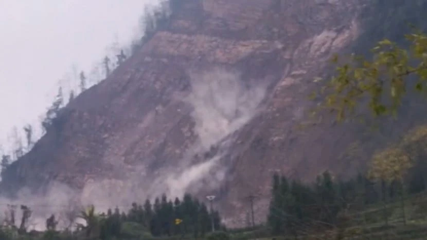 Hiện trường trận lở đất ở tỉnh Tứ Xuyên