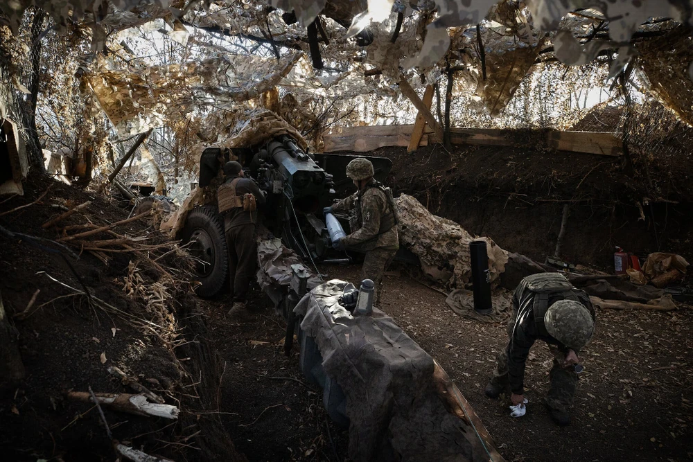 Chiến sự Nga - Ukraine 14-2: Ukraine tung đòn UAV vào nhà máy thép và trạm bơm dầu Nga; Điện Kremlin tiết lộ chi tiết cuộc gọi giữa ông Putin và ông Trump