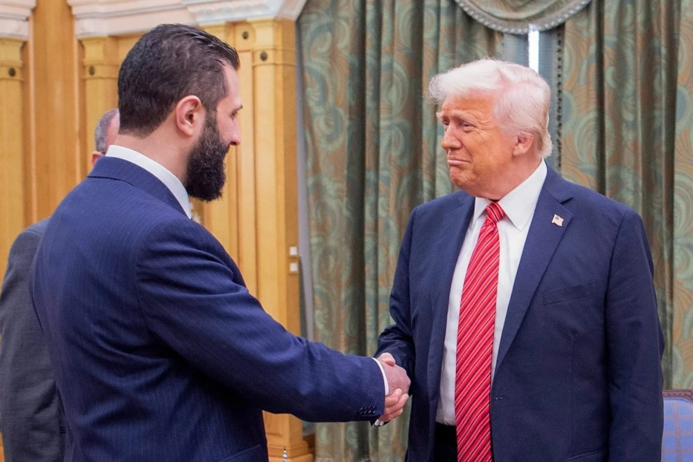 Ông Trump dỡ trừng phạt Syria