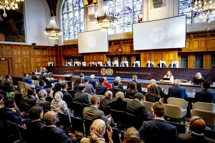 Phiên điều trần của Tòa án Công lý Quốc tế (ICJ) về nghĩa vụ nhân đạo của Israel đối với người Palestine vào tháng 4. Ảnh: EPA