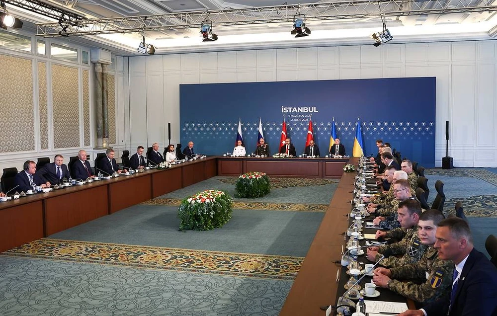 dam-phan-truc-tiep-nga-ukraine-vong-hai-bat-dau-tai-istanbul-muon-hon-mot-tieng-ruoi-so-voi-du-kien.jpg