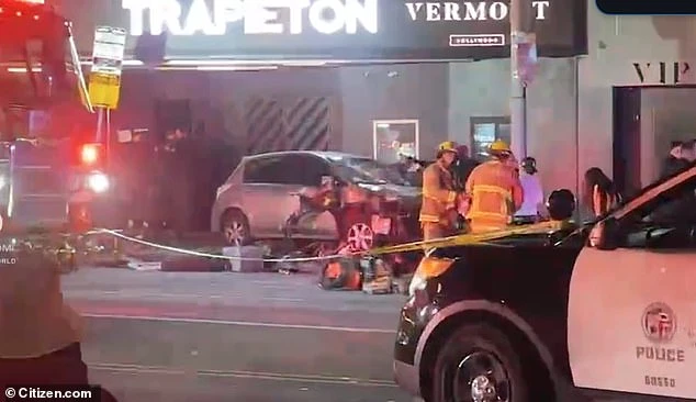 Ô tô lao vào đám đông ở Los Angeles, hơn 20 người bị thương