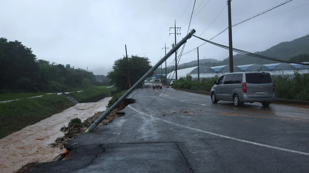 Mưa lớn ở Hàn Quốc sang ngày thứ 5: 10 người chết, 9 người mất tích
