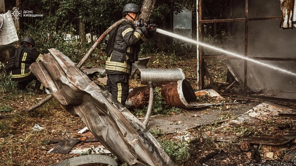 Nga không kích dữ dội Ukraine, sử dụng cả tên lửa đạn đạo siêu vượt âm Kinzhal