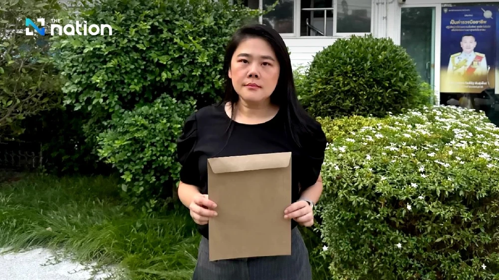 Cháu gái ông Thaksin nộp đơn khiếu nại sau cáo buộc là 'gián điệp Campuchia'