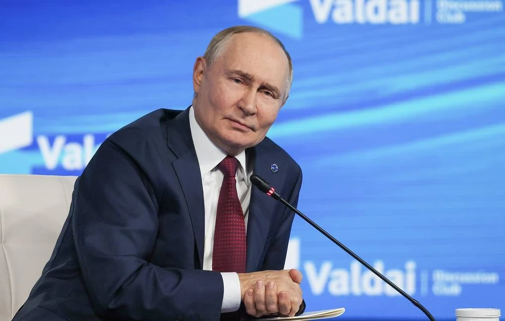 Tổng thống Nga Vladimir Putin phát biểu tại Câu lạc bộ Thảo luận Valdai ở TP Sochi (Nga) ngày 2-10. Ảnh: TASS