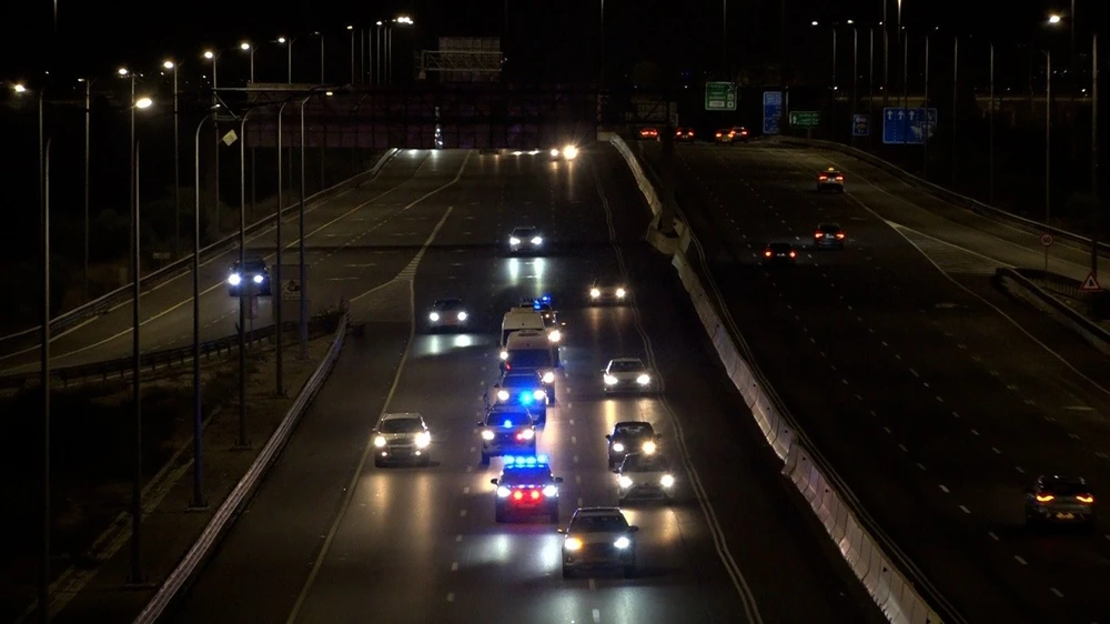 Hamas trao trả thi thể con tin sau khi Israel đe dọa cắt viện trợ