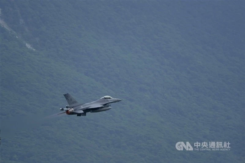 Mỹ duyệt bán vũ khí cho Đài Loan, lần đầu trong nhiệm kỳ 2 của ông Trump