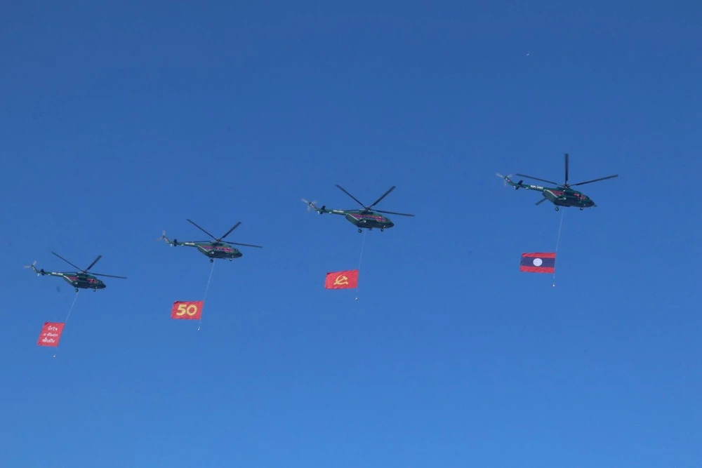 Lào long trọng kỷ niệm 50 năm Quốc khánh