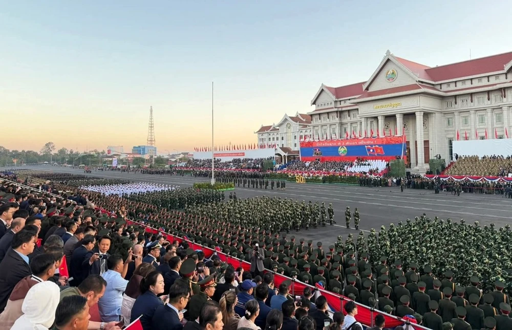 Lào long trọng kỷ niệm 50 năm Quốc khánh